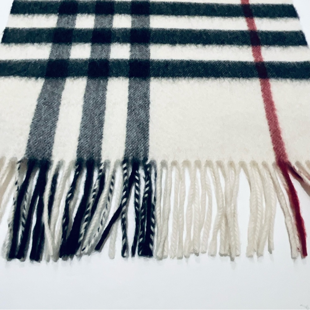 BURBERRY CASHMERE IVORY CHECK SCARF - Picture 4 of 6